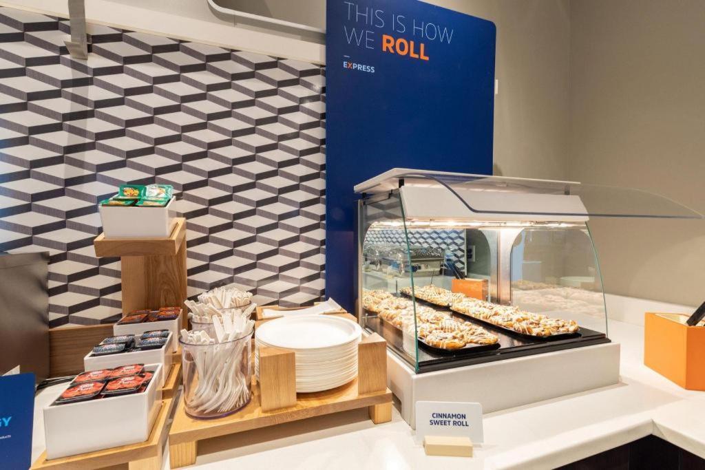 Holiday Inn Express Hotel & Suites Grand Island By Ihg Exteriör bild