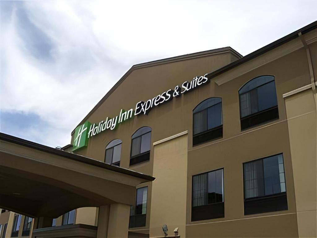 Holiday Inn Express Hotel & Suites Grand Island By Ihg Exteriör bild